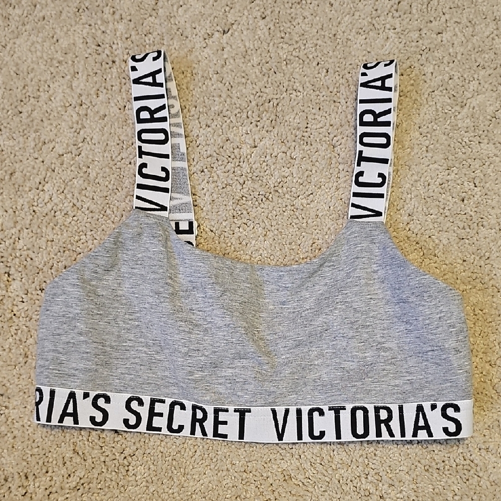 Victoria's Secret Heather Gray Sports Bra